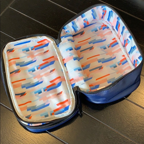 YUMI KIM Training Case - Picture 6 of 6